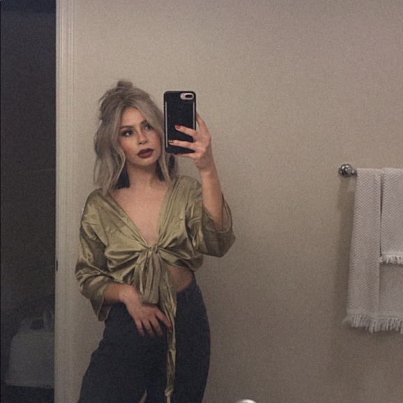 Meet your Posher, Alexa - Picture 1 of 1